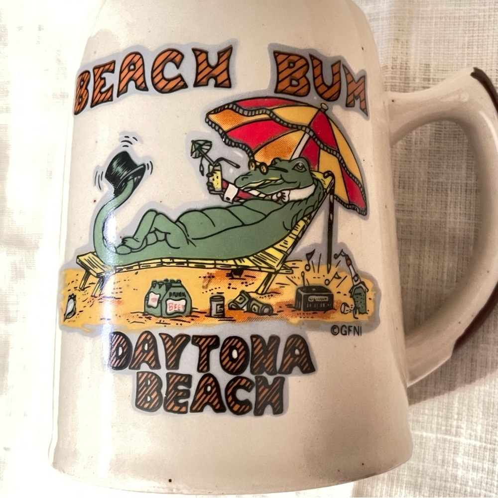 Vintage excellent condition, Daytona Beach Beach Bum, large mug - Picture 6 of 8